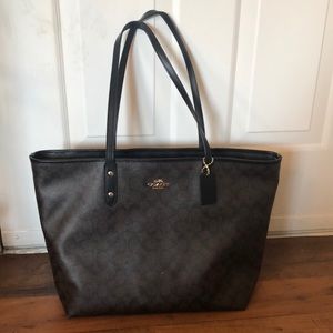 Coach Large City Zip Tote